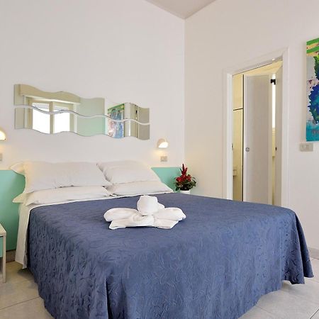 Hotel Oltremar B&B Cattolica Dış mekan fotoğraf