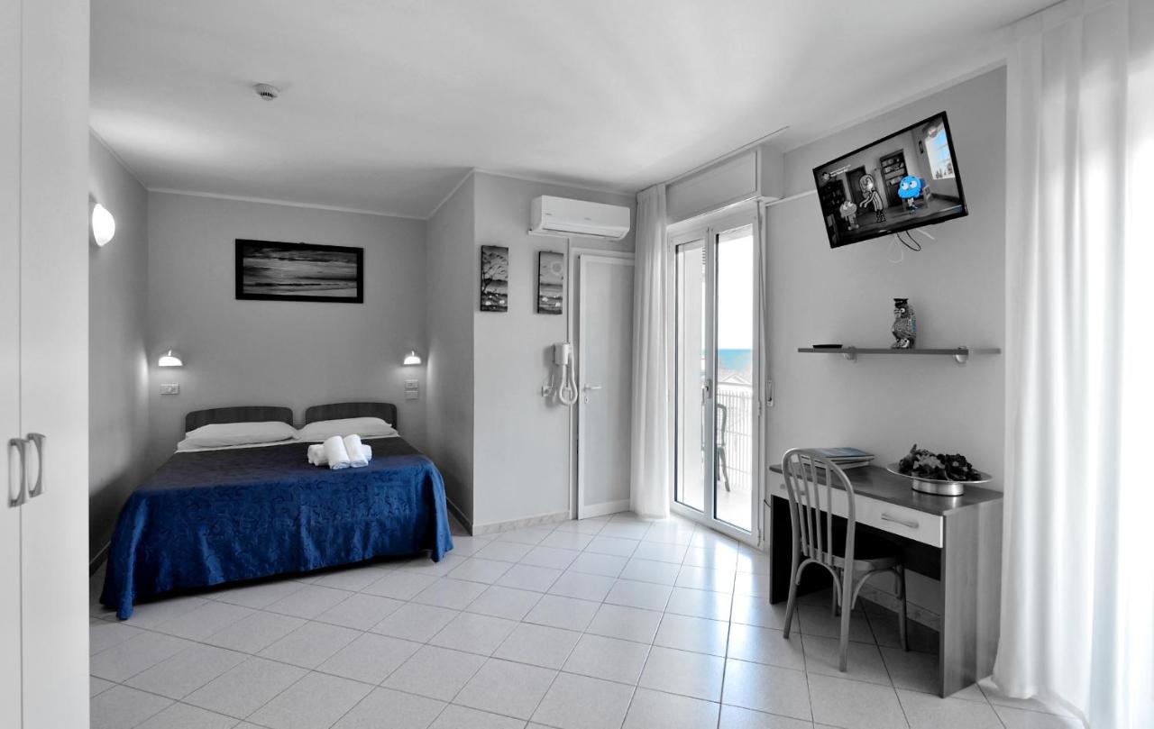 Hotel Oltremar B&B Cattolica Dış mekan fotoğraf