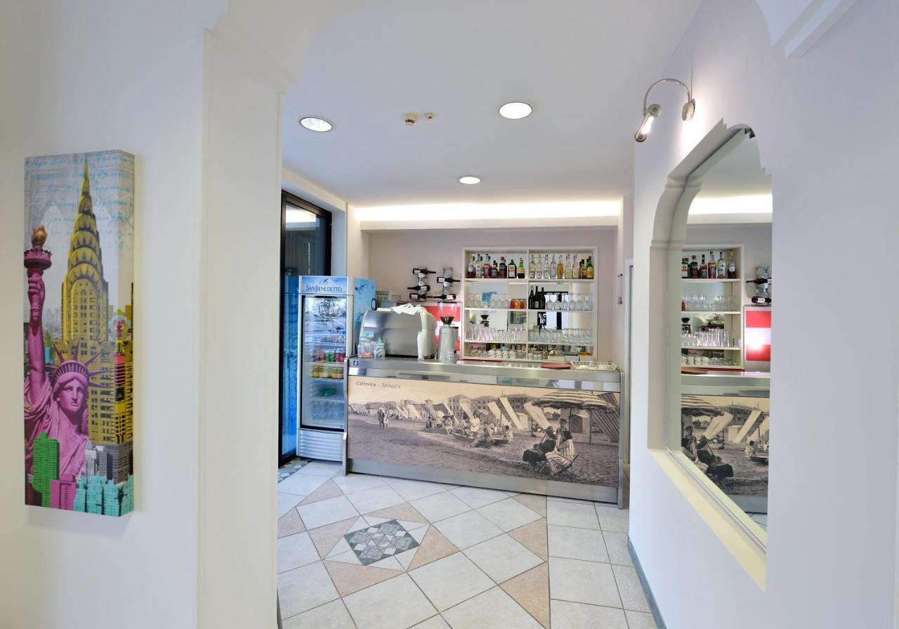 Hotel Oltremar B&B Cattolica Dış mekan fotoğraf