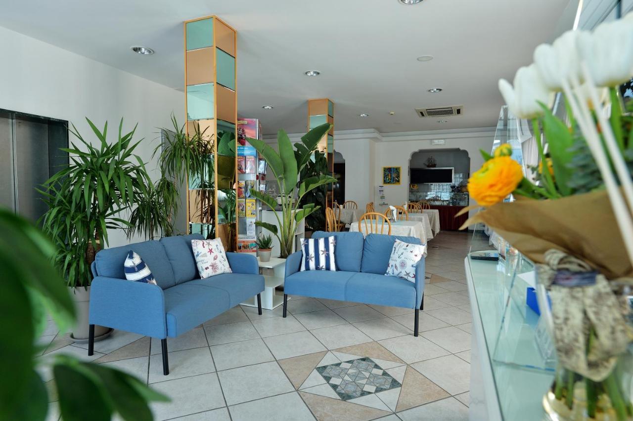 Hotel Oltremar B&B Cattolica Dış mekan fotoğraf