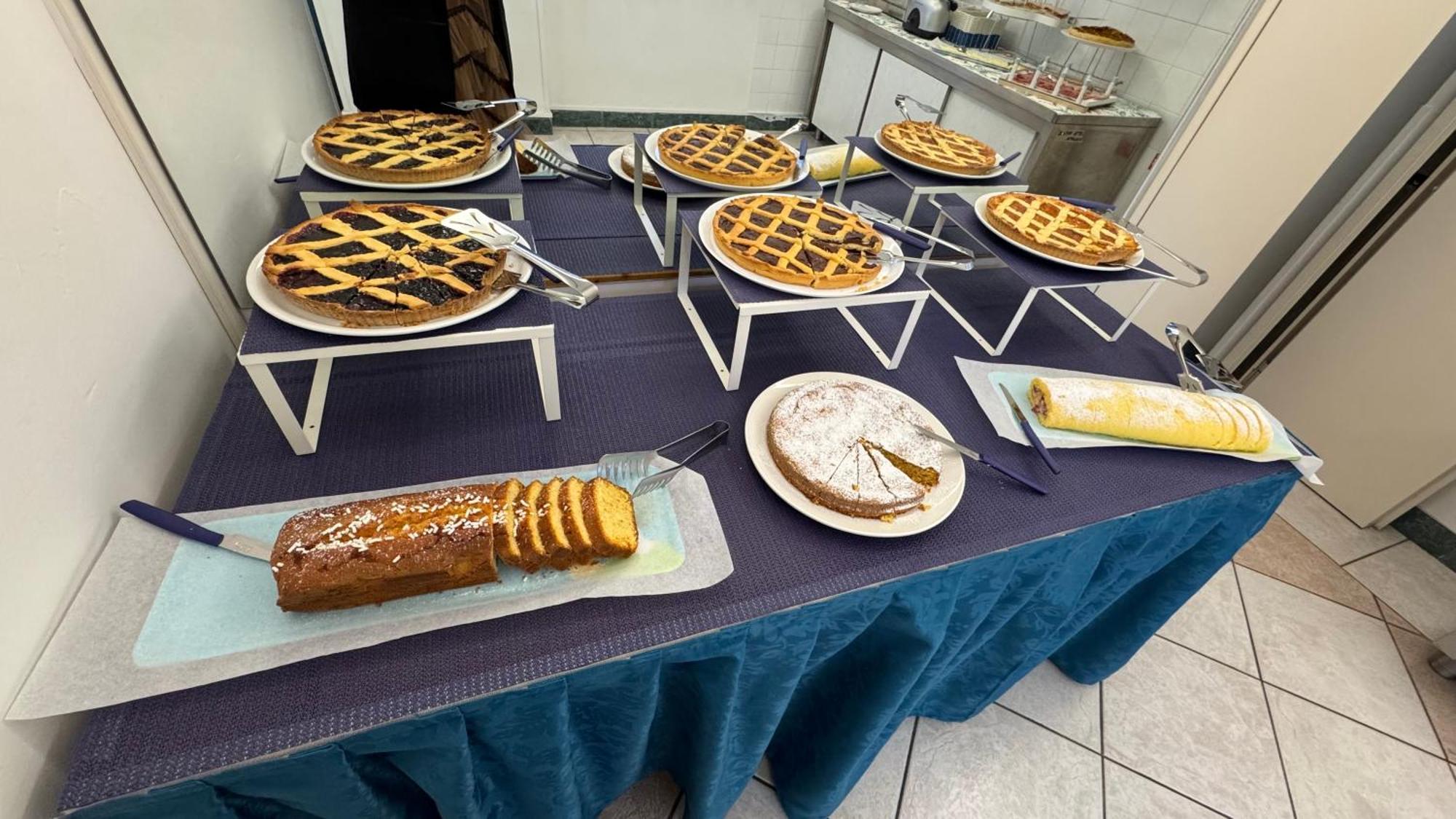 Hotel Oltremar B&B Cattolica Dış mekan fotoğraf